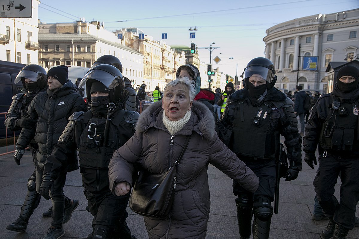 Людмила Васильева на митинге против войны в Украине, 6 марта 2022. Фото: Дмитрия Цыганова