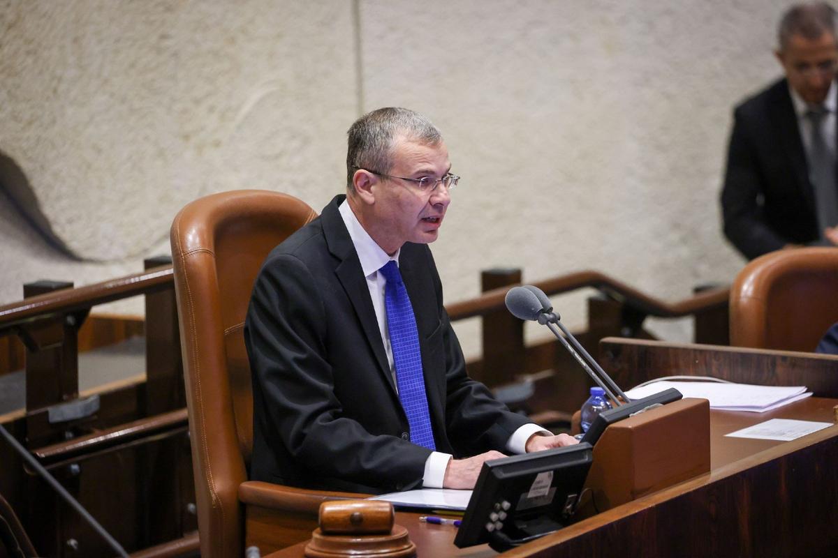 Депутат от партии «Ликуд» Ярив Левин. Фото: Israeli Parliament (Knesset) / Handout / Anadolu Agency / Getty Images